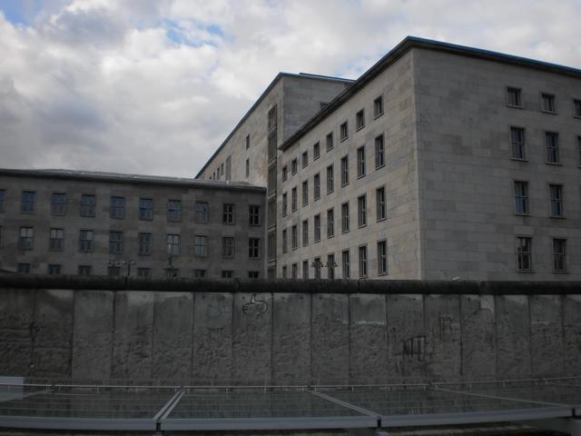 
                  
                     OLYMPUS DIGITAL CAMERA <br> 
                     OLYMPUS IMAGING CORP. 
                     T105,T100,X36 
                  
                  